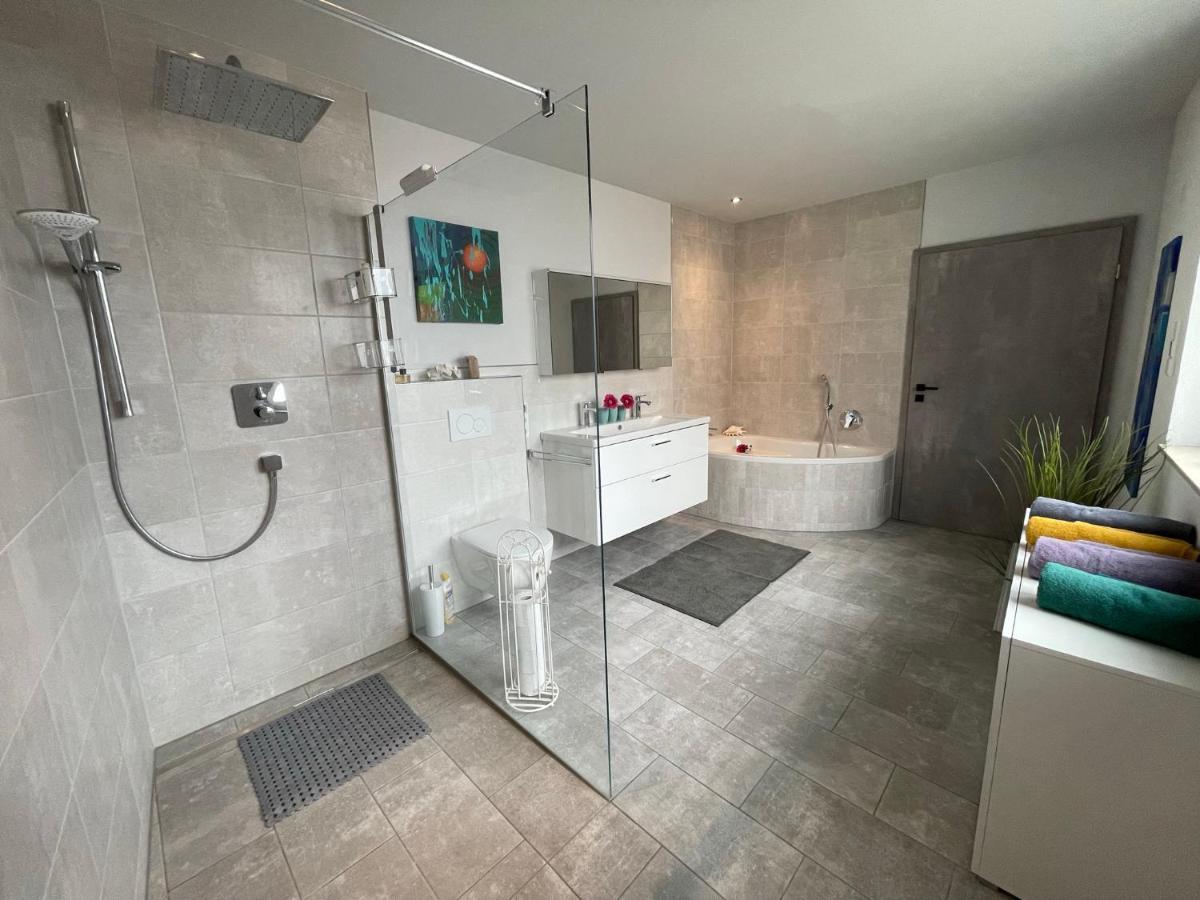 Apartament Am Weinberg - Stilvoll, Ruhig, Zum Wohlfuehlen Pfaffenweiler Zewnętrze zdjęcie